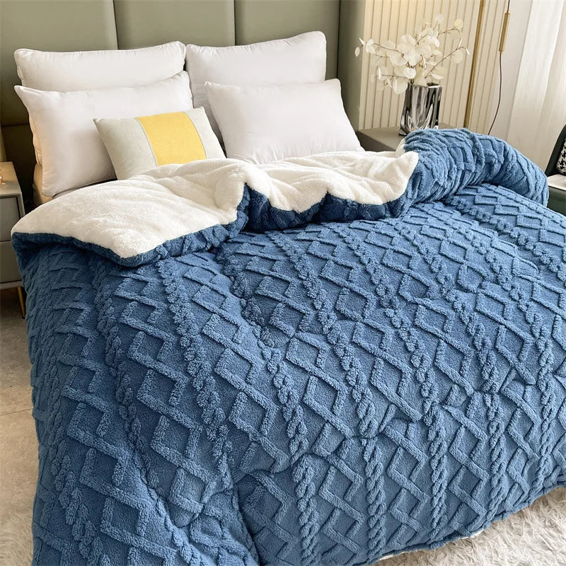 New Super Thickened Warm Winter Blankets for Beds Artificial Lamb Cashmere Weighted Blankets Soft Fluffy Warmth Comforter Duvet